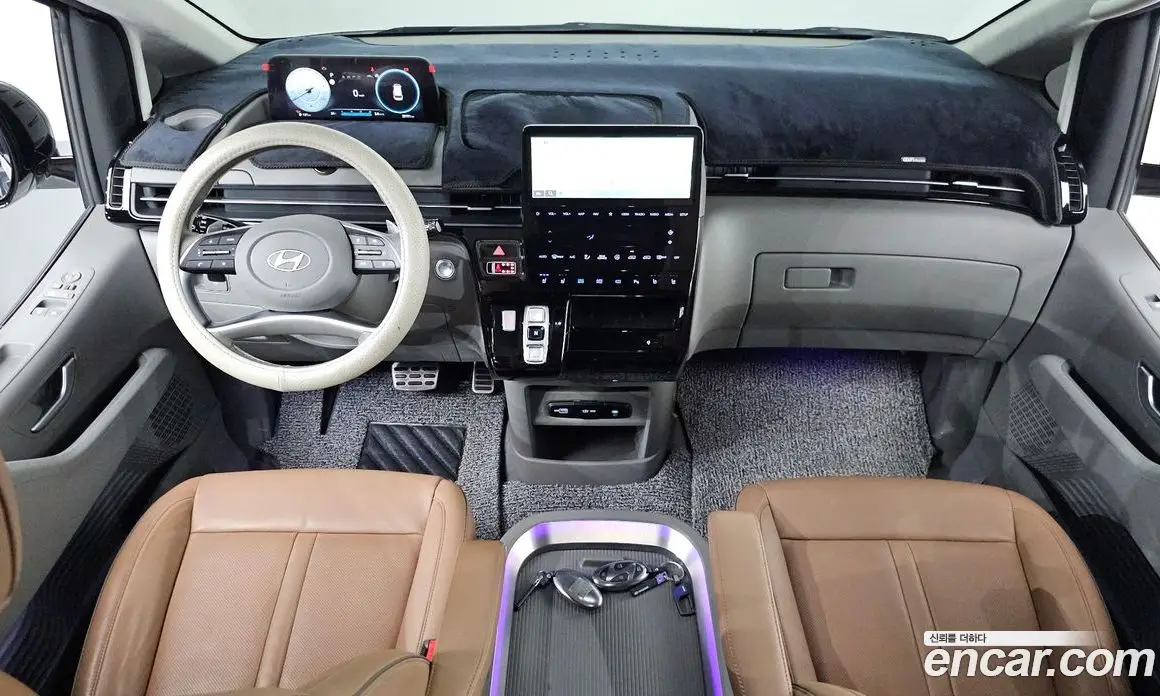 Hyundai Staria 2025 2.2 автомат (гидро), фото 7