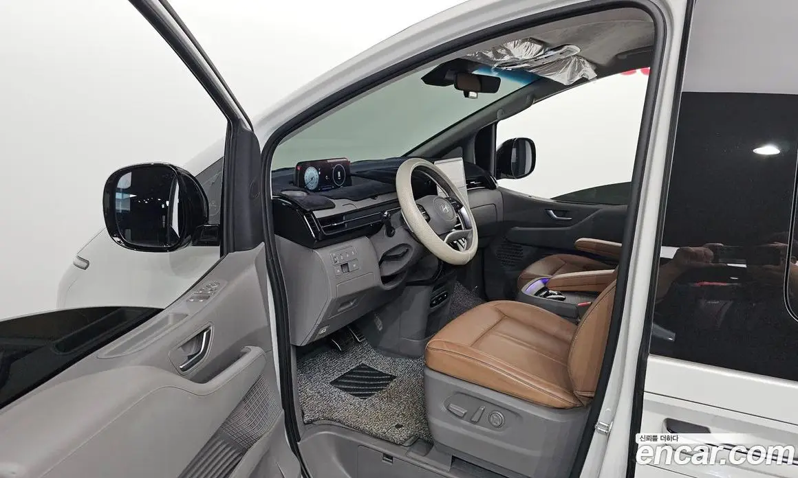 Hyundai Staria 2025 2.2 автомат (гидро), фото 10