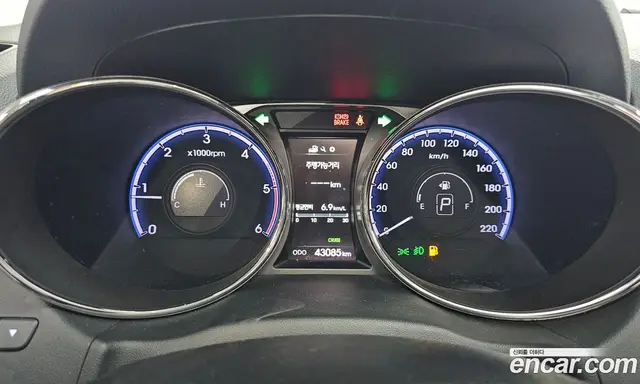 Hyundai Tucson 2014 2.0 автомат (гидро), миниатюра 10