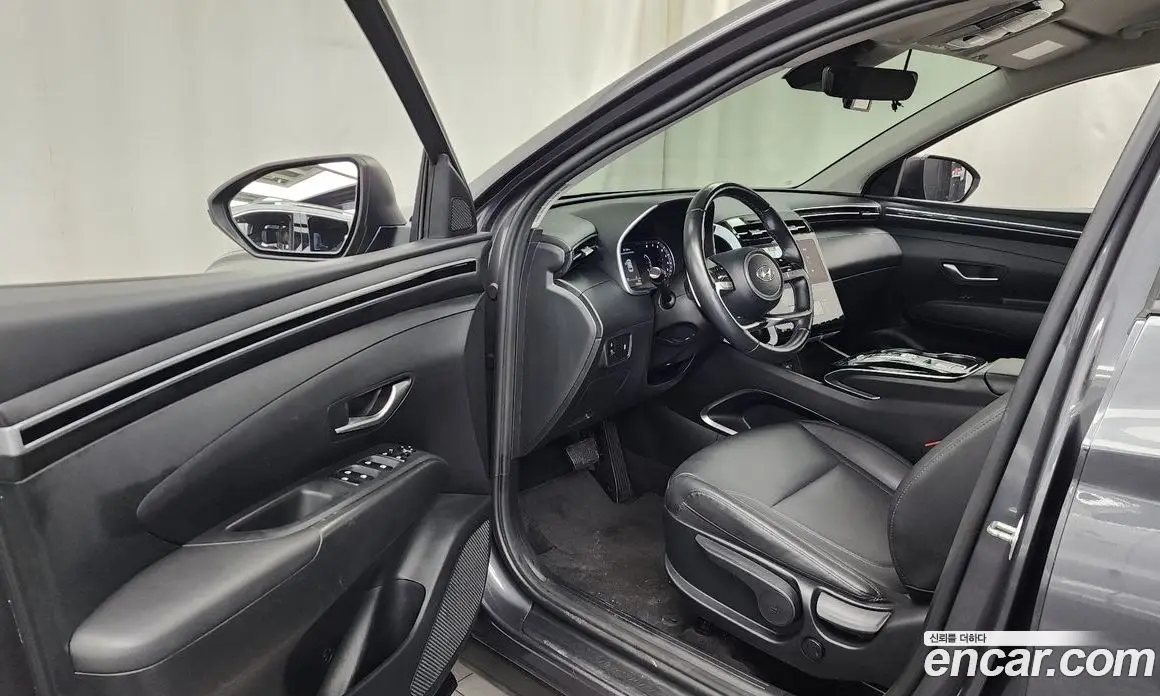 Hyundai Tucson 2022 1.6 автомат (гидро), фото 13