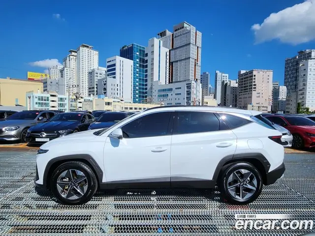 Hyundai Tucson 2024 1.6 автомат (гидро), миниатюра 3