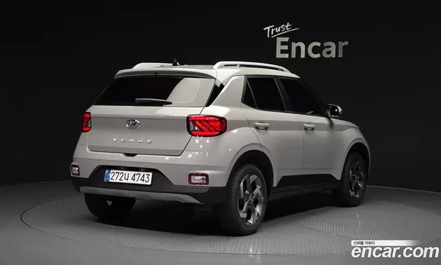 Hyundai Venue 2025 1.6 автомат (гидро), миниатюра 2
