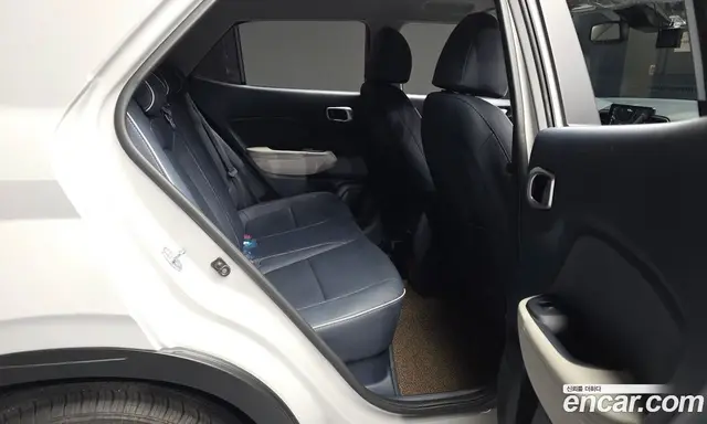 Hyundai Venue 2025 1.6 автомат (гидро), миниатюра 12