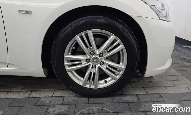 Infiniti G 2011 2.5 автомат (гидро), миниатюра 5