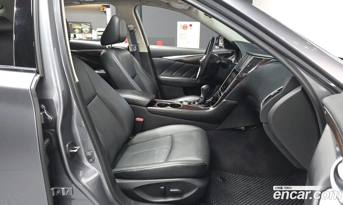 Infiniti Q50 2016 2.1 автомат (гидро), фото 11