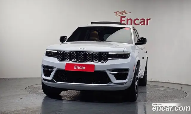 Jeep Cherokee 2023 2.0 автомат (гидро), миниатюра 3