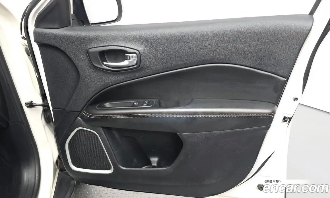 Jeep Compass 2018 2.4 автомат (гидро), фото 14