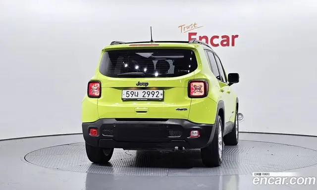 Jeep Renegade 2018 2.4 автомат (гидро), миниатюра 4