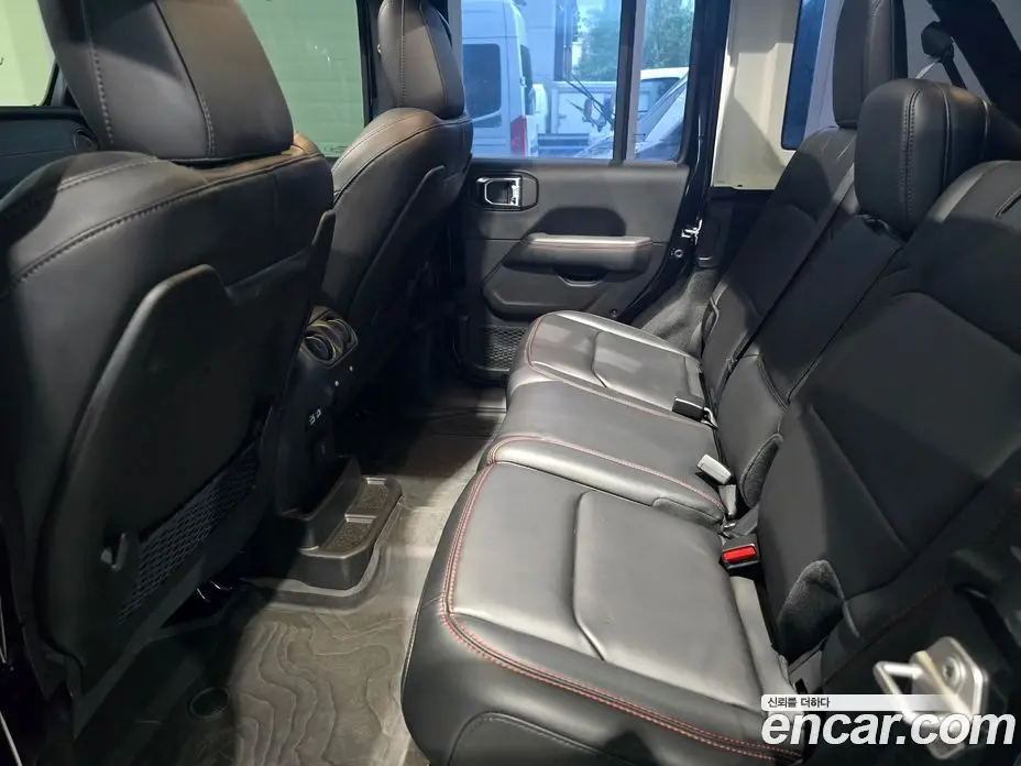 Jeep Wrangler 2025 2.0 автомат (гидро), фото 13