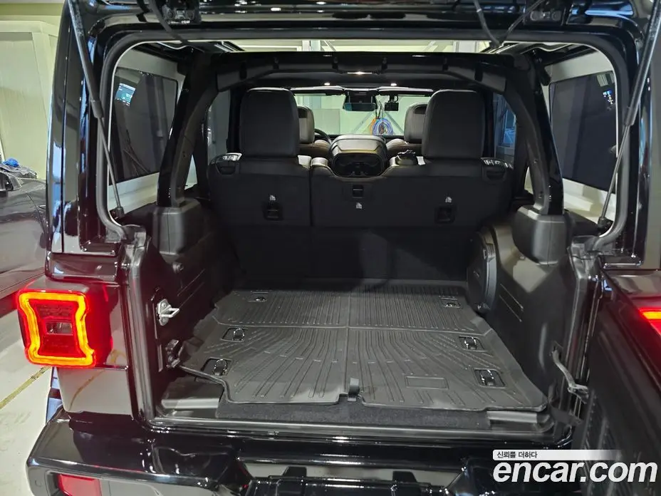 Jeep Wrangler 2025 2.0 автомат (гидро), фото 15