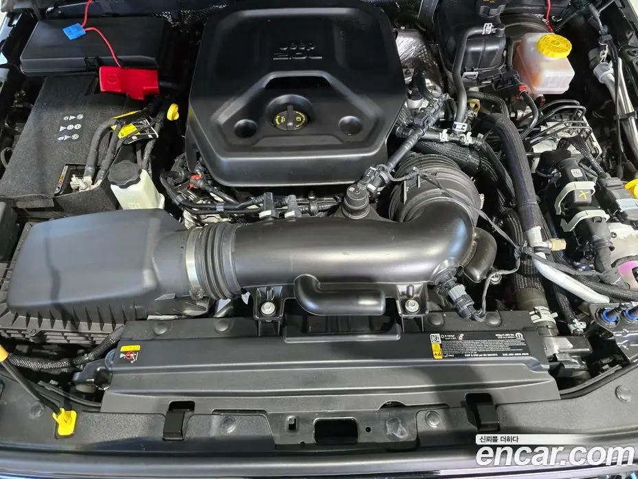 Jeep Wrangler 2025 2.0 автомат (гидро), фото 16