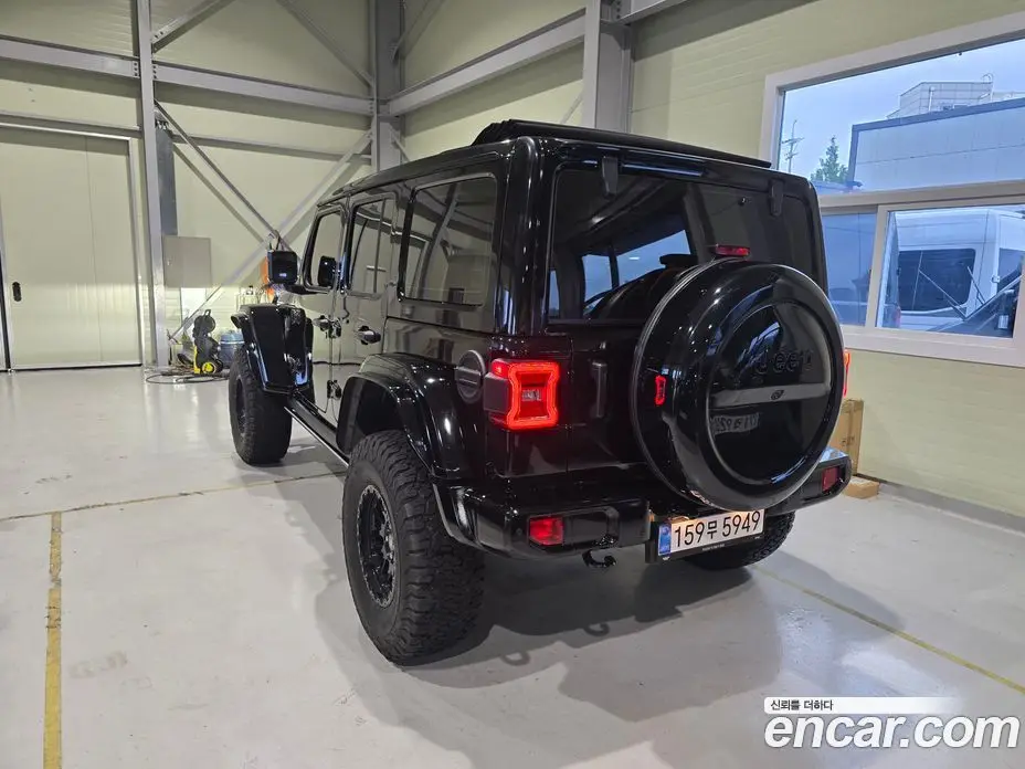 Jeep Wrangler 2025 2.0 автомат (гидро), фото 4