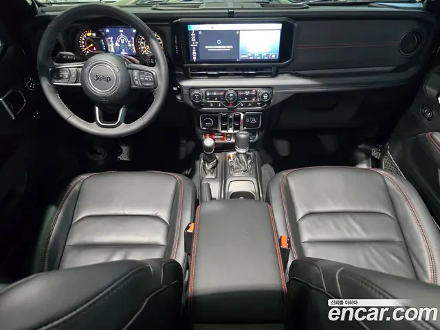 Jeep Wrangler 2025 2.0 автомат (гидро), миниатюра 7