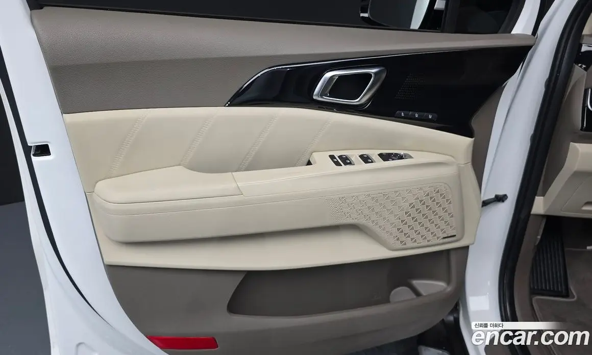 Kia Carnival 2024 1.6 автомат (гидро), фото 14