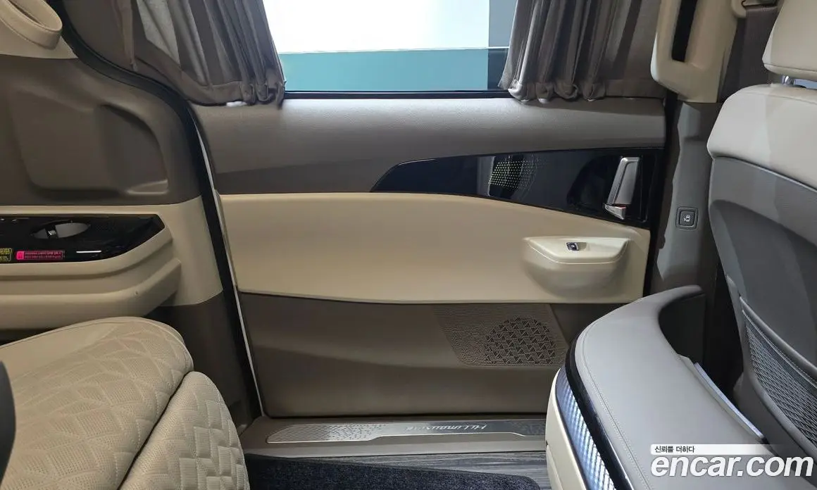 Kia Carnival 2024 1.6 автомат (гидро), фото 15