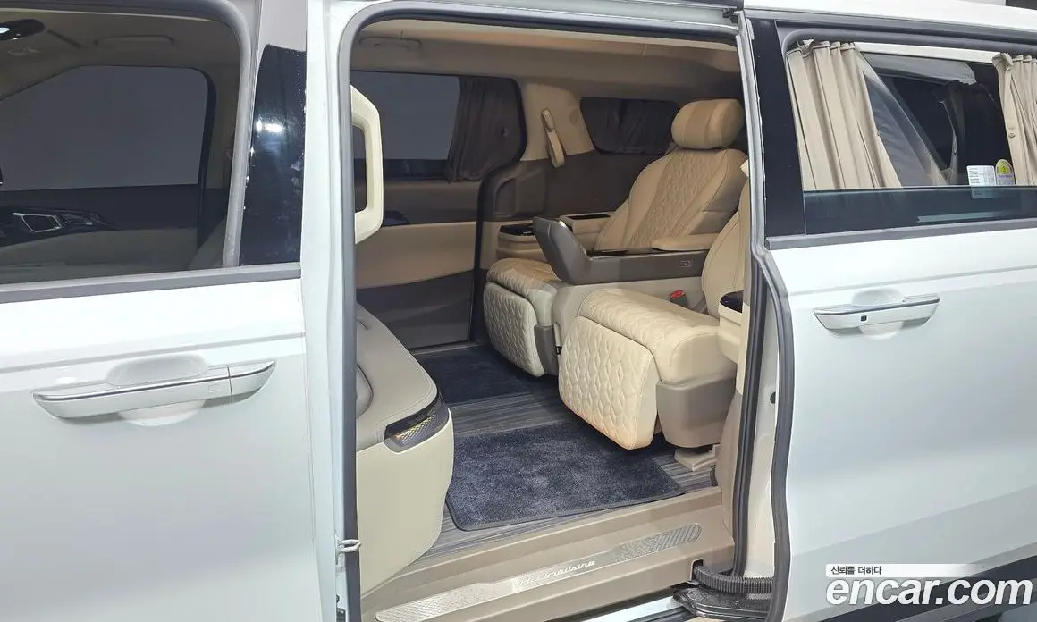 Kia Carnival 2024 1.6 автомат (гидро), фото 16