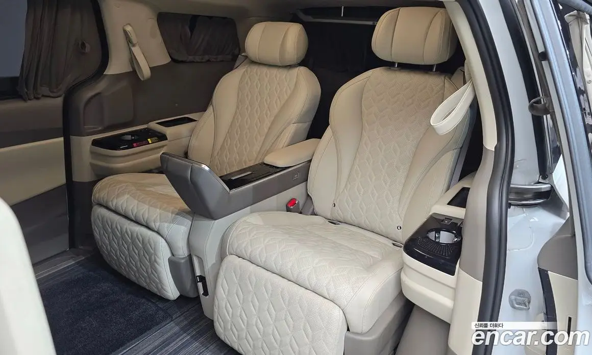 Kia Carnival 2024 1.6 автомат (гидро), фото 17
