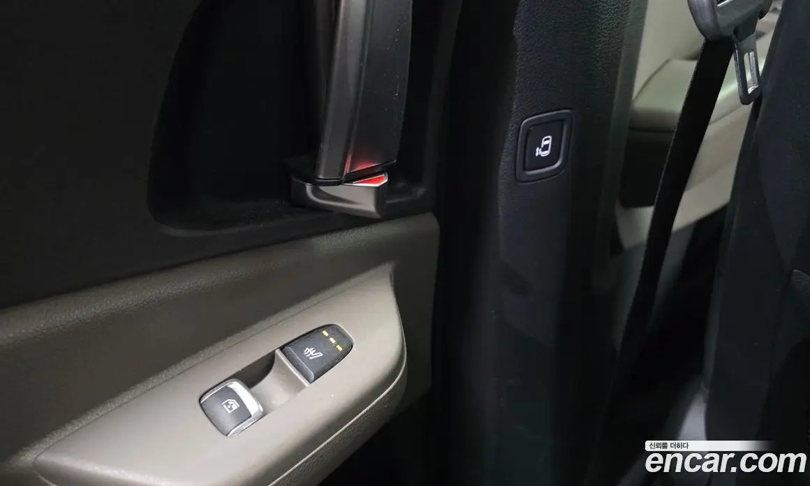Kia Carnival 2025 1.6 автомат (гидро), фото 24