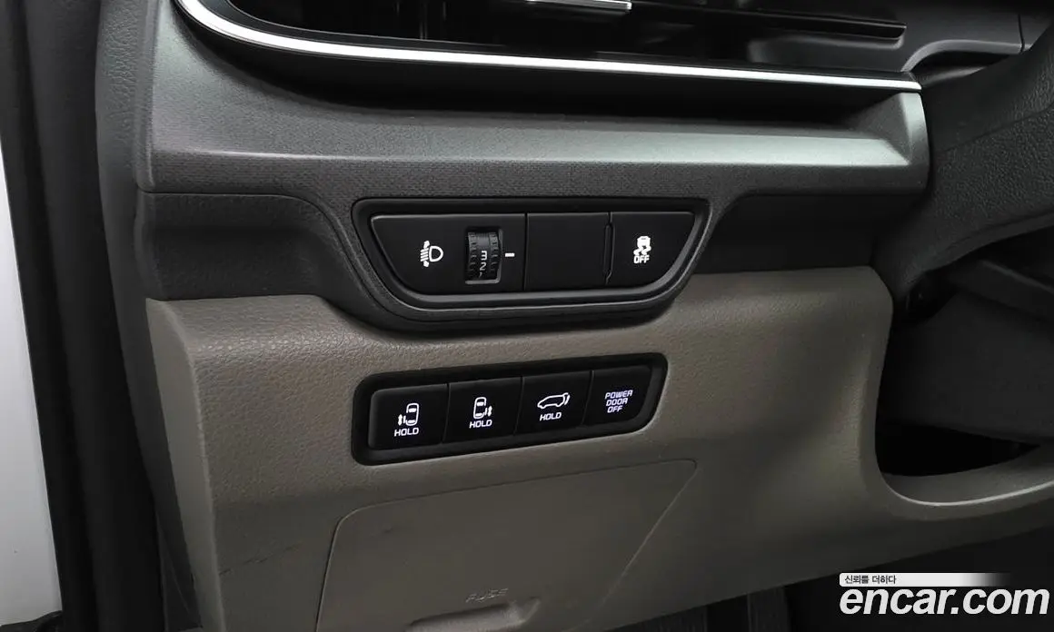 Kia Carnival 2025 1.6 автомат (гидро), фото 26