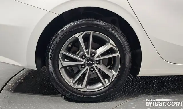 Kia K3 2022 1.6 автомат (гидро), миниатюра 5