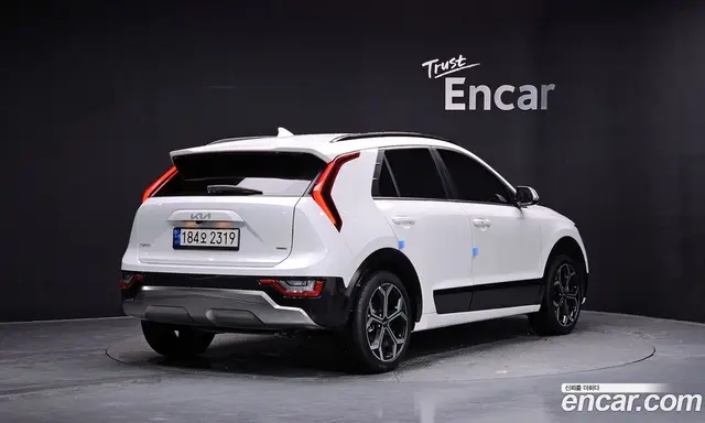 Kia Niro 2022 1.6 автомат (гидро), миниатюра 2