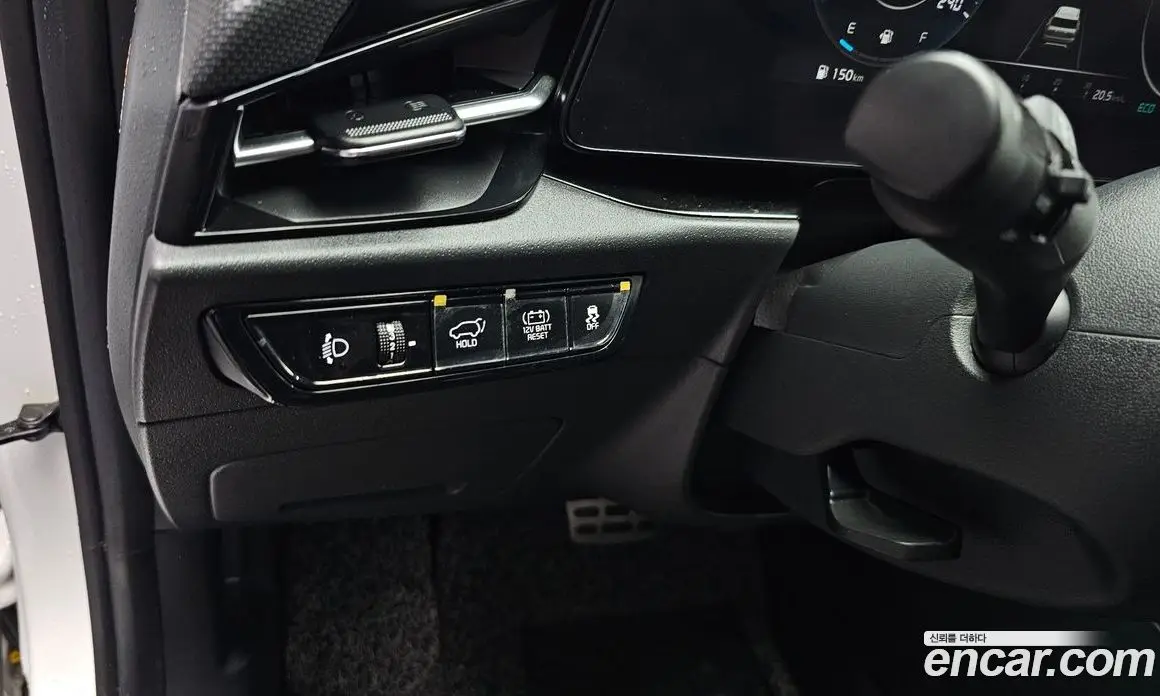 Kia Niro 2022 1.6 автомат (гидро), фото 27