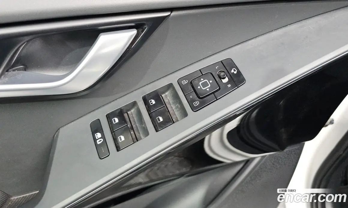 Kia Niro 2022 1.6 автомат (гидро), фото 29