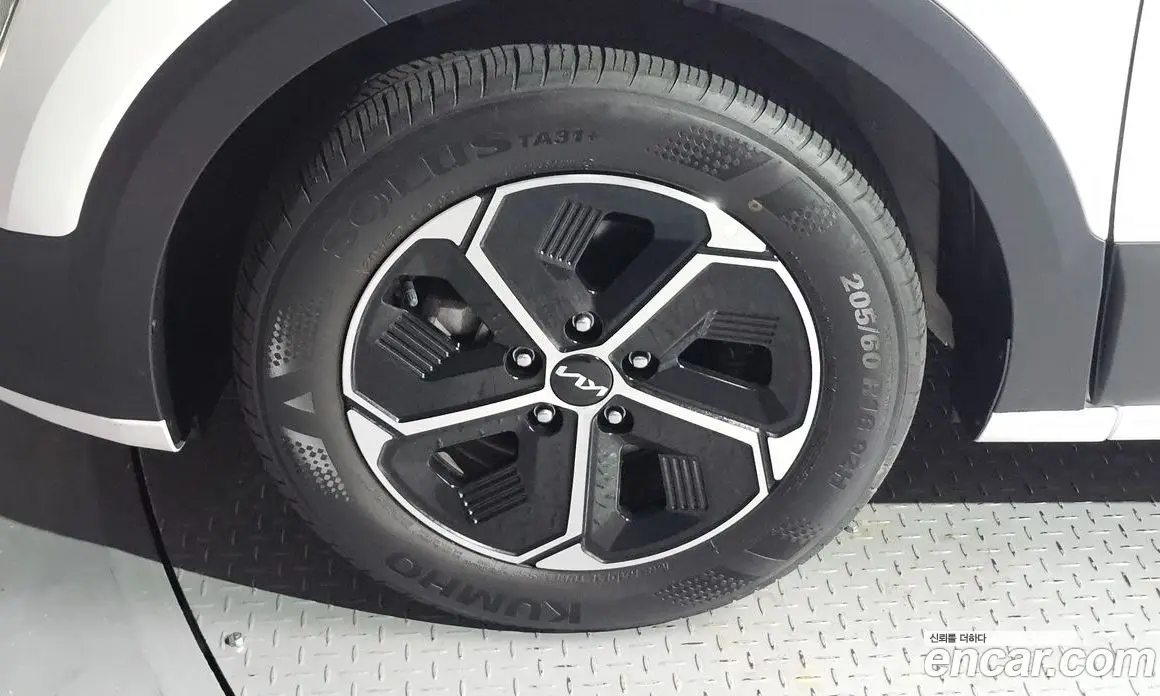 Kia Niro 2022 1.6 автомат (гидро), фото 5