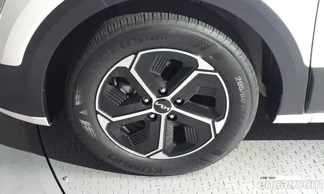 Kia Niro 2022 1.6 автомат (гидро), миниатюра 5