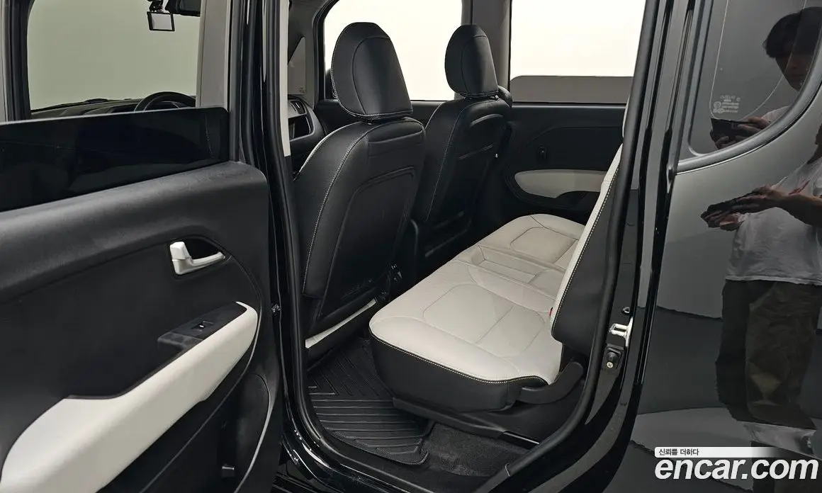 Kia Ray 2023 0.1 автомат (гидро), фото 15