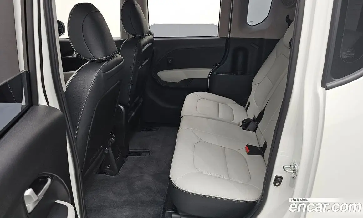 Kia Ray 2024 1.0 автомат (гидро), фото 16
