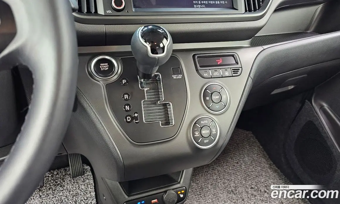 Kia Ray 2024 1.0 автомат (гидро), фото 12
