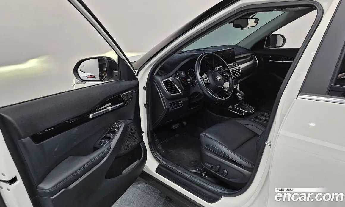 Kia Seltos 2021 1.6 автомат (гидро), фото 13
