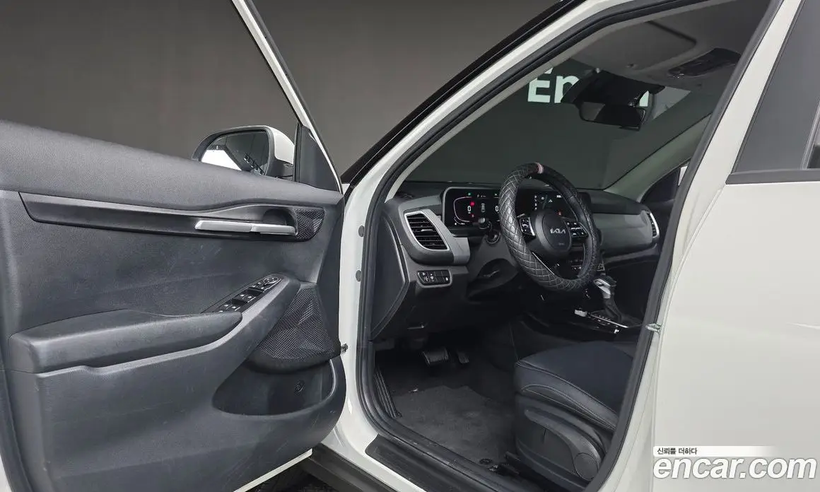 Kia Seltos 2023 2.0 автомат (гидро), фото 13