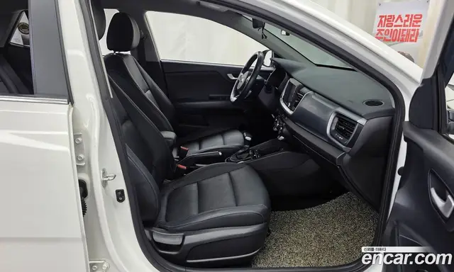 Kia Stonic 2018 1.6 автомат (гидро), миниатюра 11
