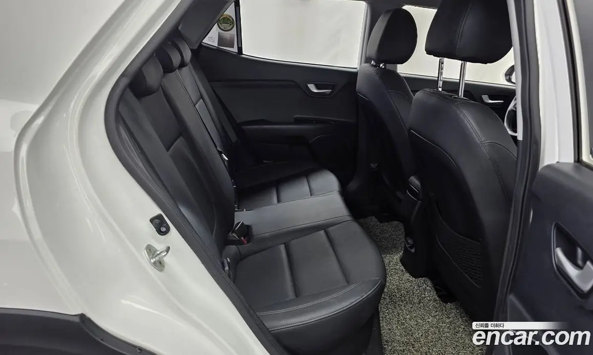 Kia Stonic 2018 1.6 автомат (гидро), фото 12