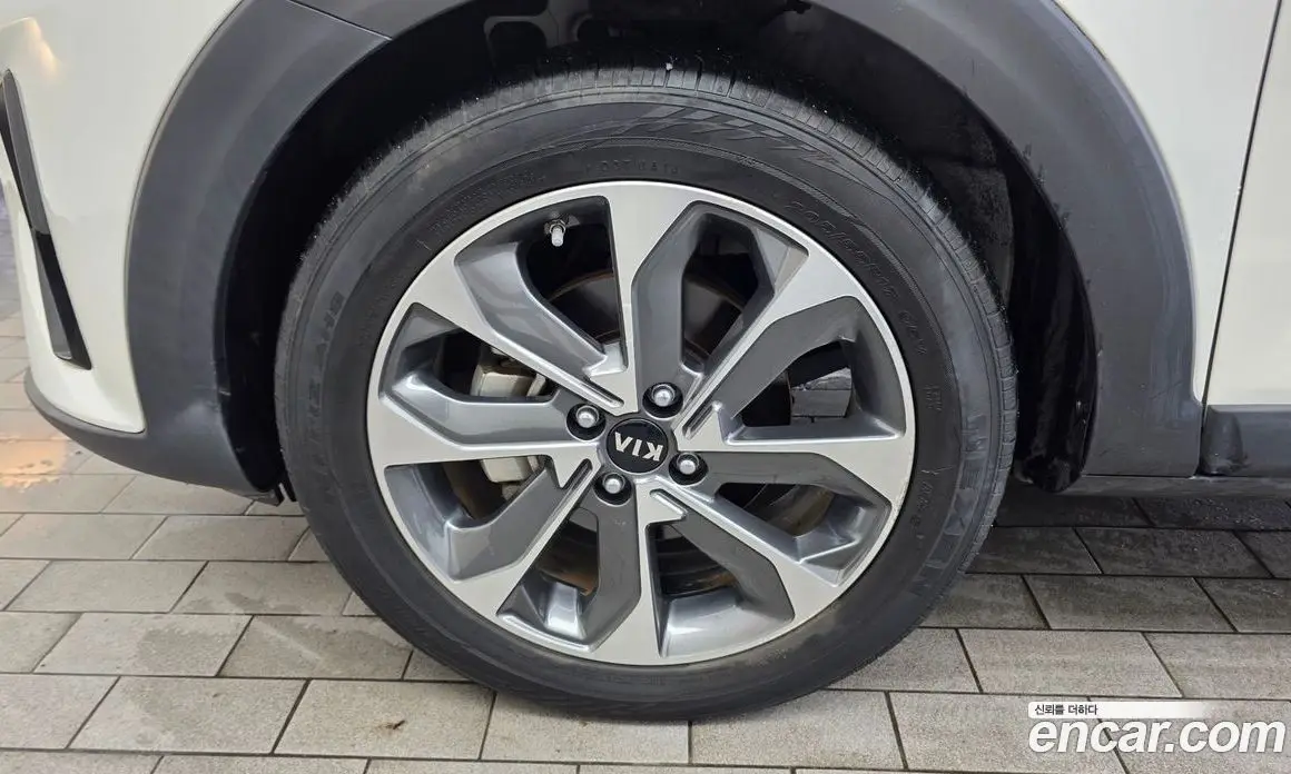 Kia Stonic 2018 1.6 автомат (гидро), фото 5