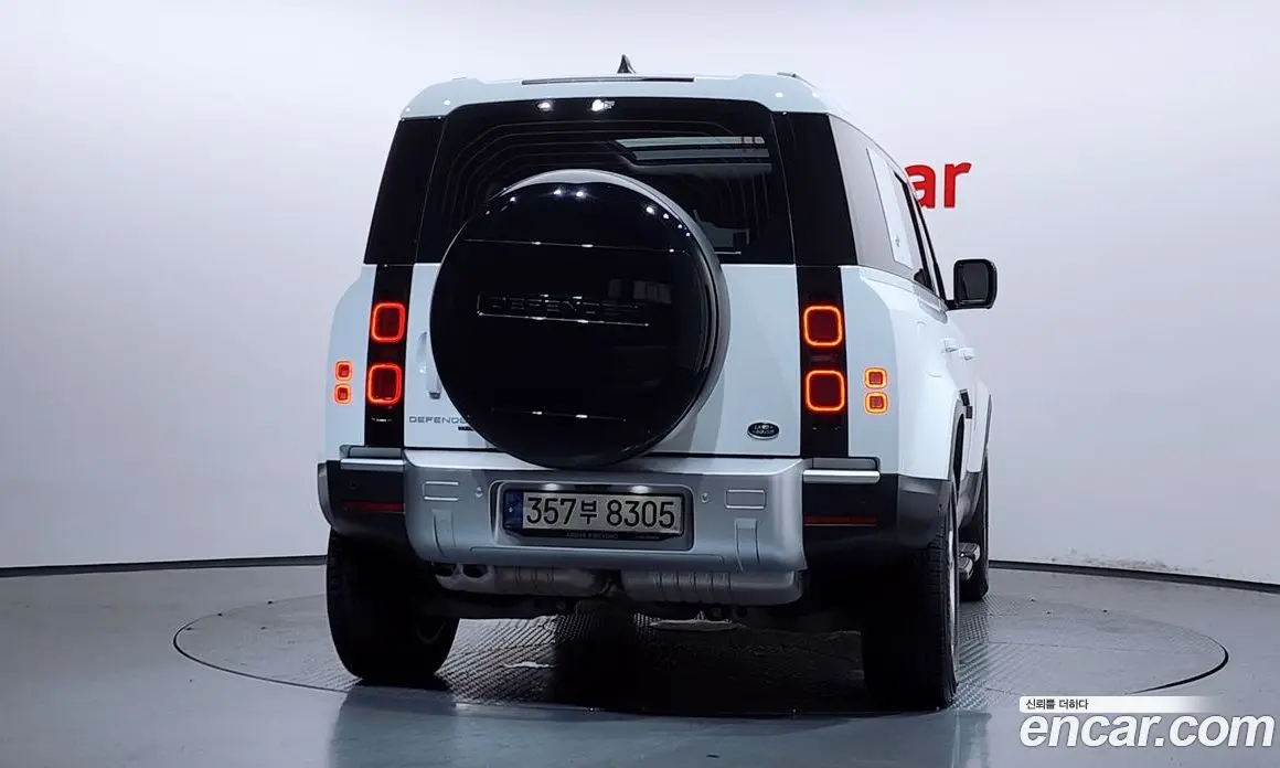 Land Rover Defender 2022 3.0 автомат (гидро), фото 4