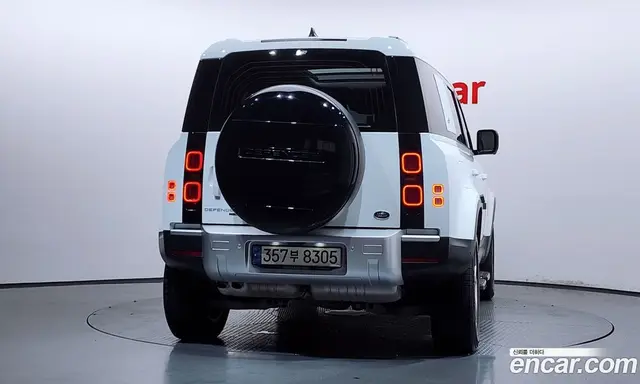 Land Rover Defender 2022 3.0 автомат (гидро), миниатюра 4