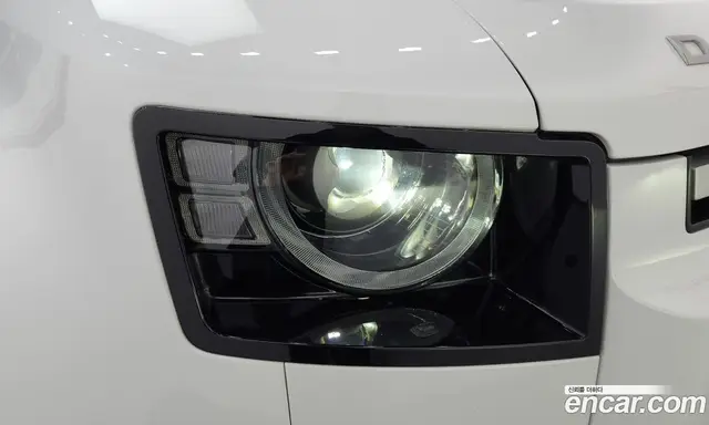 Land Rover Defender 2022 3.0 автомат (гидро), миниатюра 8