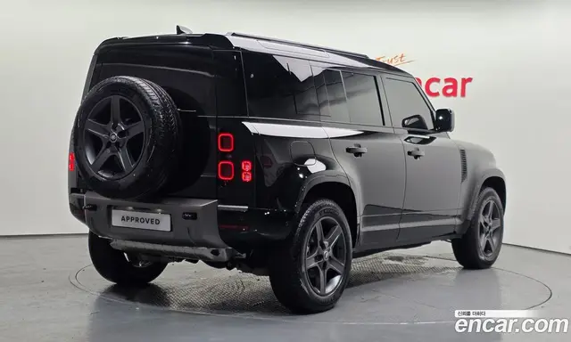 Land Rover Defender 2025 2.0 автомат (гидро), миниатюра 2