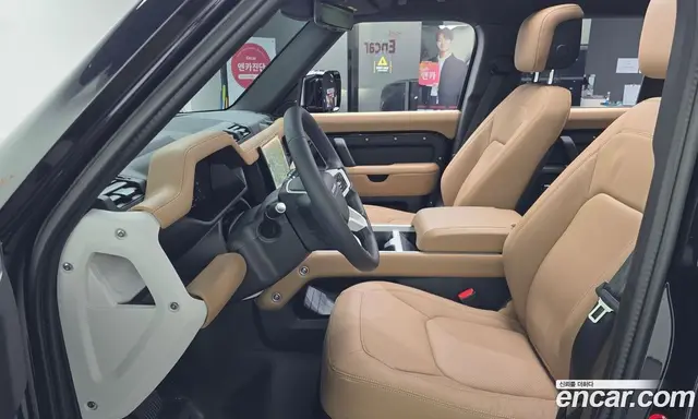 Land Rover Defender 2025 2.0 автомат (гидро), миниатюра 3