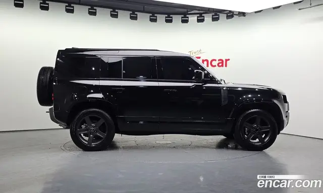 Land Rover Defender 2025 2.0 автомат (гидро), миниатюра 5