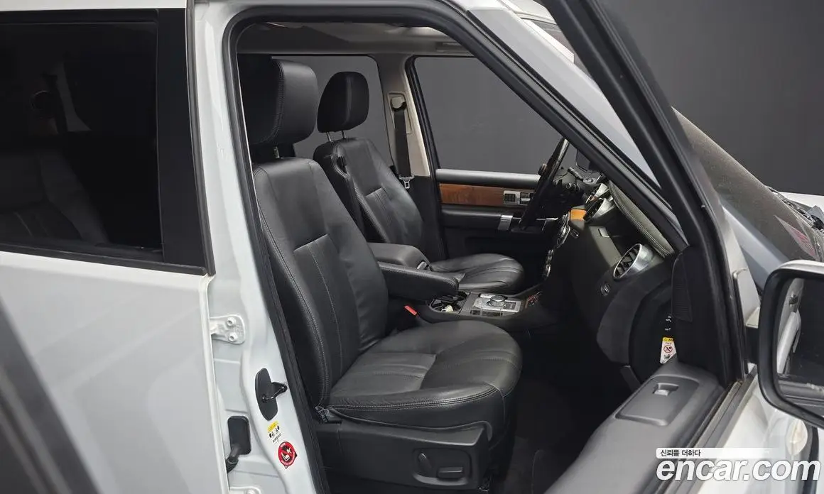 Land Rover Discovery 2013 3.0 автомат (гидро), фото 12
