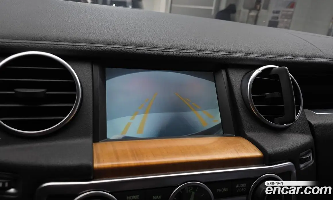 Land Rover Discovery 2013 3.0 автомат (гидро), фото 14