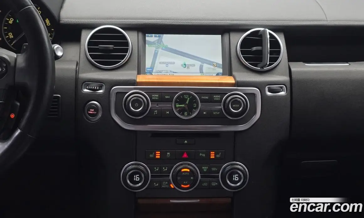 Land Rover Discovery 2013 3.0 автомат (гидро), фото 15