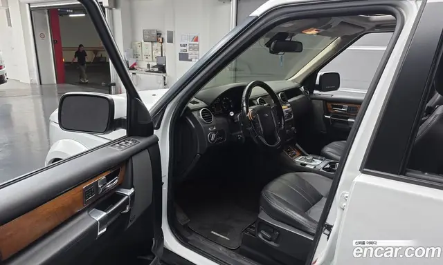 Land Rover Discovery 2013 3.0 автомат (гидро), миниатюра 10