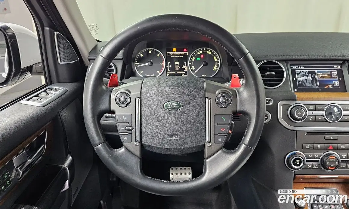 Land Rover Discovery 2016 3.0 автомат (гидро), фото 12