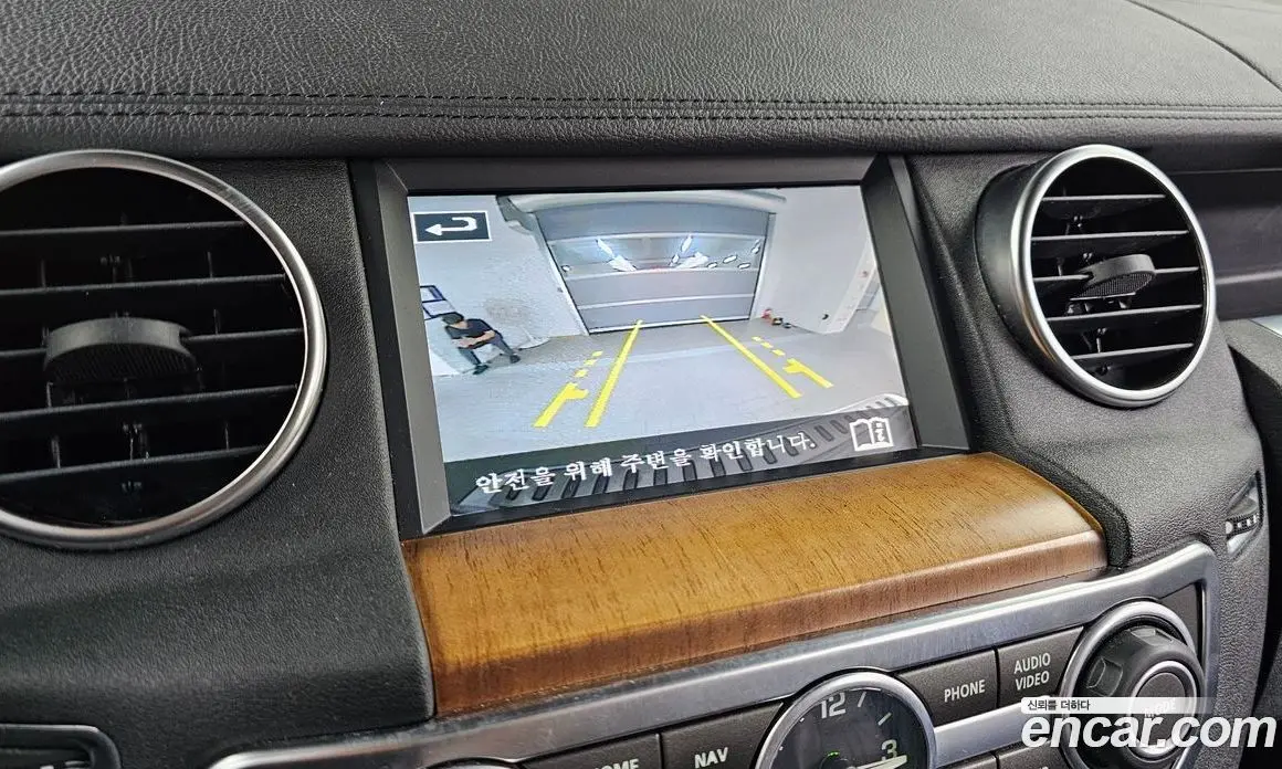 Land Rover Discovery 2016 3.0 автомат (гидро), фото 15