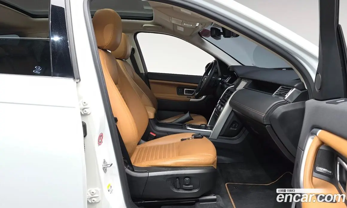 Land Rover Discovery Sport 2018 2.0 автомат (гидро), фото 15